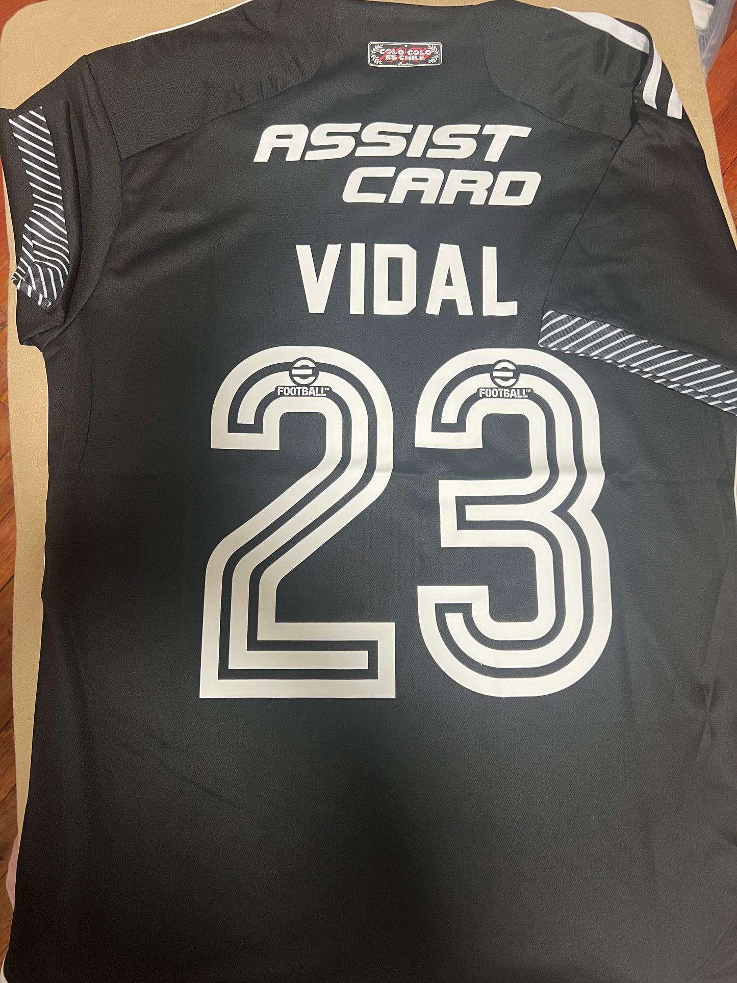 Camiseta colo colo 2024 diseño en Negro