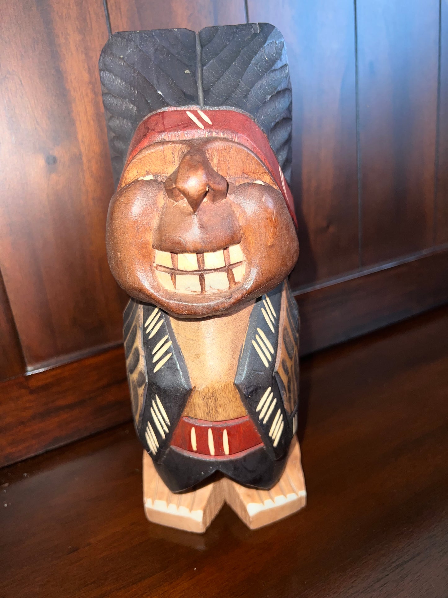 Indio pícaro – artesanía chilena de madera