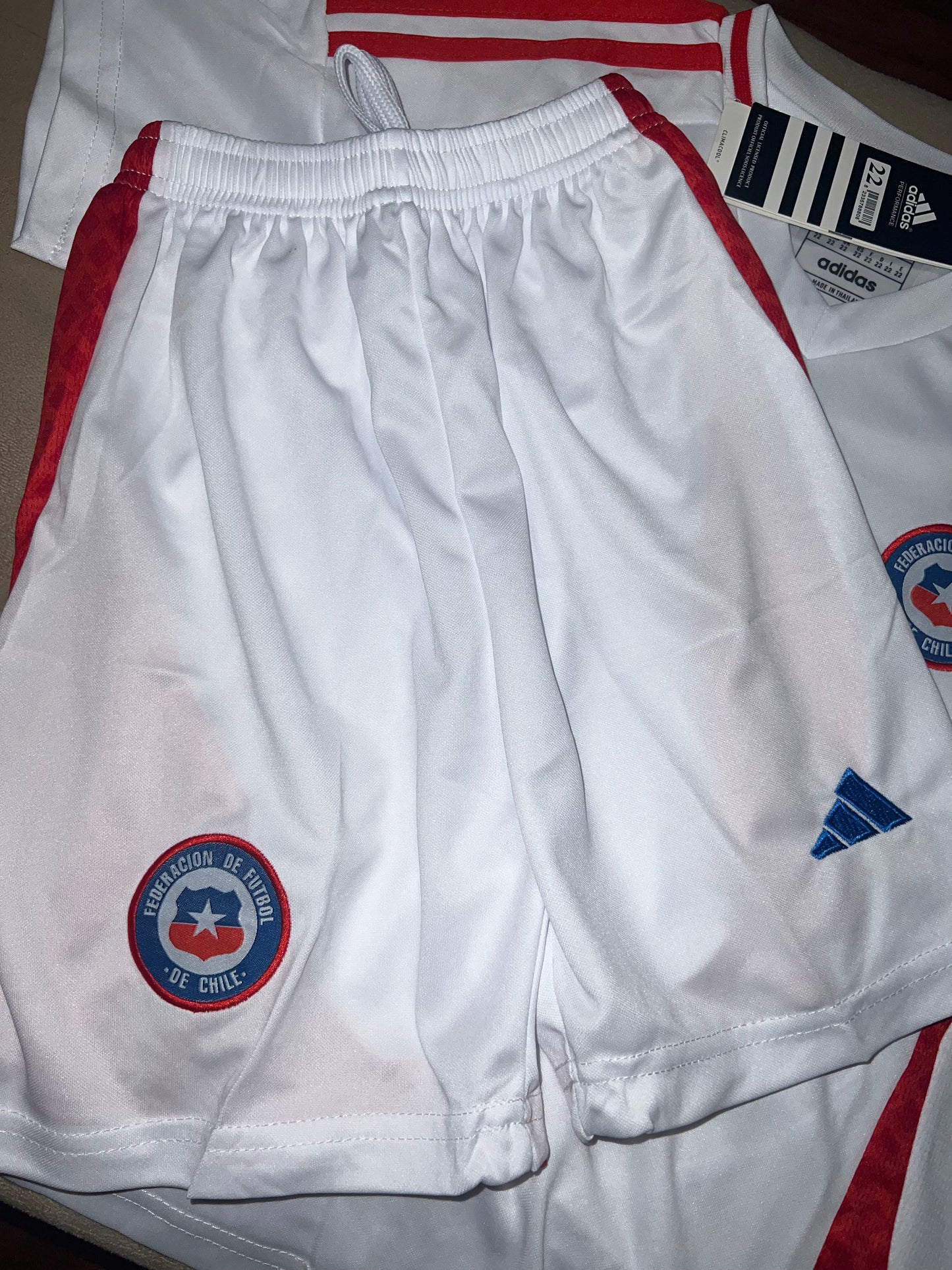 Conjunto blanco selección chilena para niños 2024